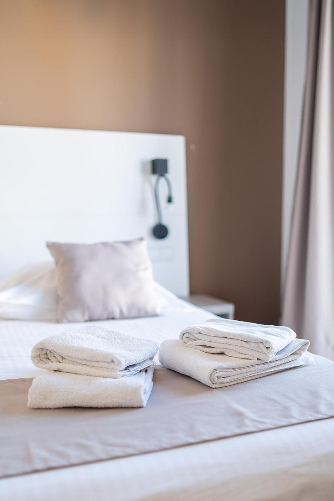 Planet Hotels Blue 엘아레날 외부 사진